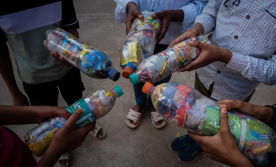 भारत: प्लास्टिक का प्रयोग घटाने पर ज़ोर, हर व्यक्ति की है अहम भूमिका